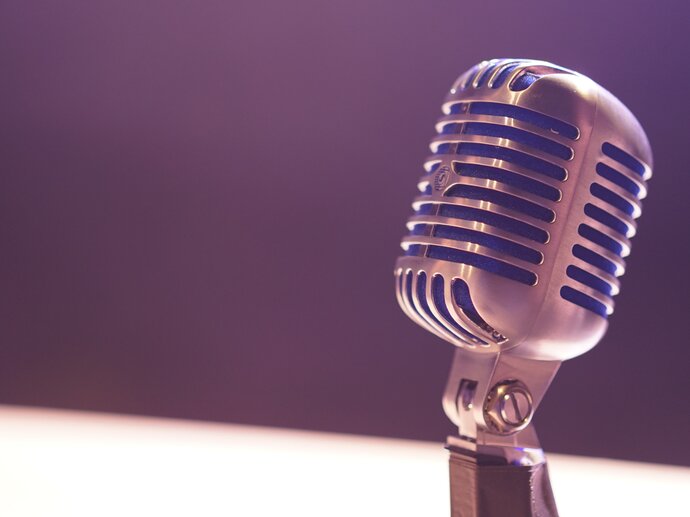 Picture of an old-fashioned microphone